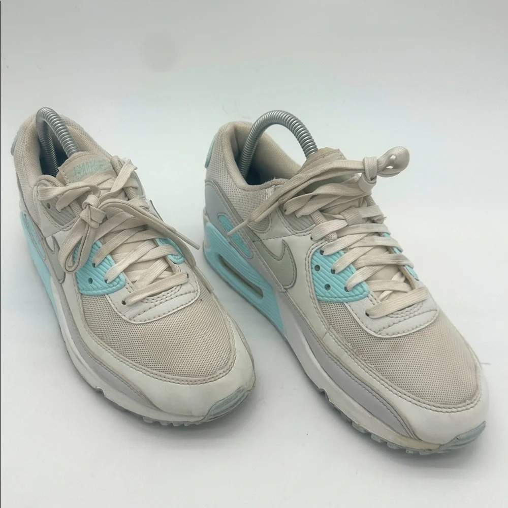 Nike Air Max 90 White Glacier Blue Wolf Grey Light Silver Women's Size 8